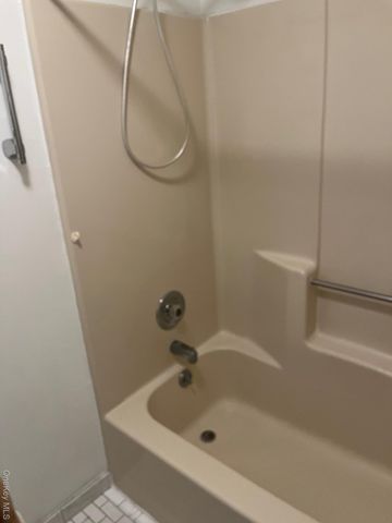 1011 Mountain View Court, Kingston, NY 12401