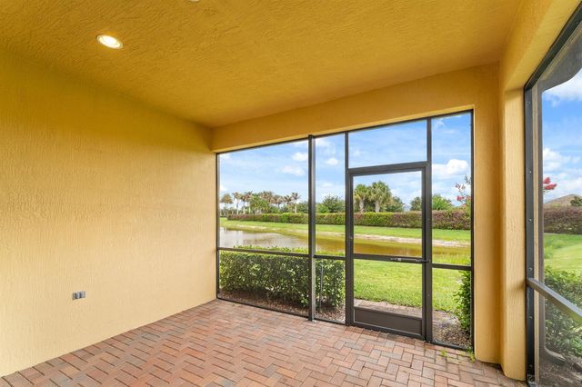 12784 SW Lake Fern, Port St. Lucie, FL 34987