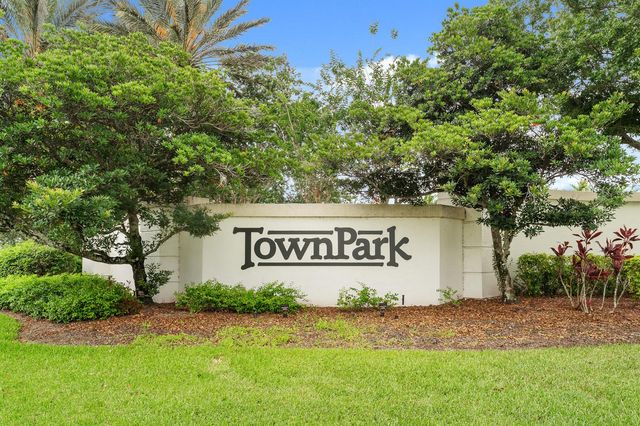 12784 SW Lake Fern, Port St. Lucie, FL 34987