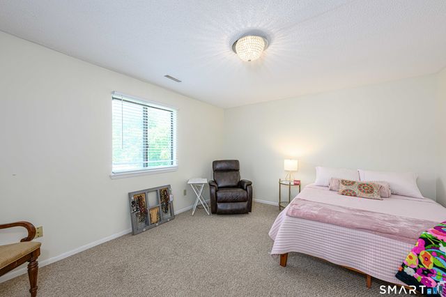 64 Turtle Bay Drive 64, Branford, CT 06405