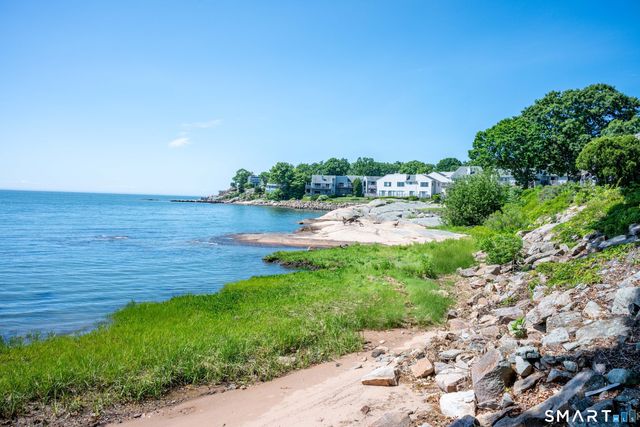 64 Turtle Bay Drive 64, Branford, CT 06405