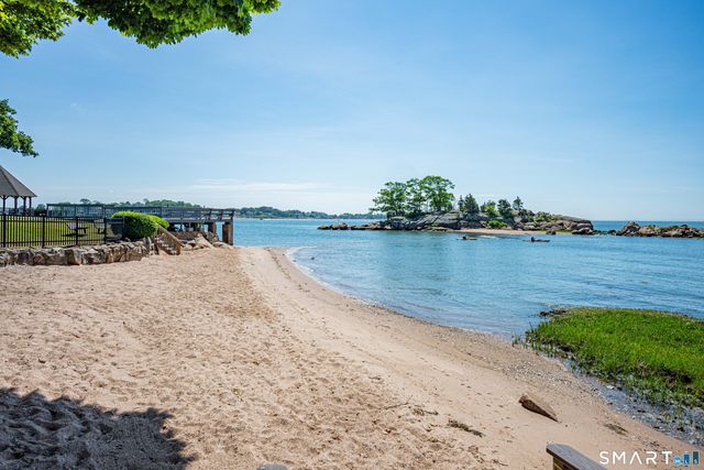 64 Turtle Bay Drive 64, Branford, CT 06405