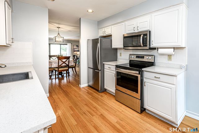64 Turtle Bay Drive 64, Branford, CT 06405