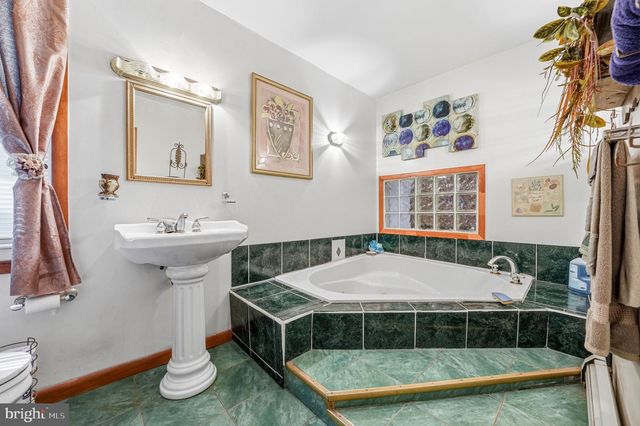 305 S JOHNSTON AVE, Hamilton, NJ 08609
