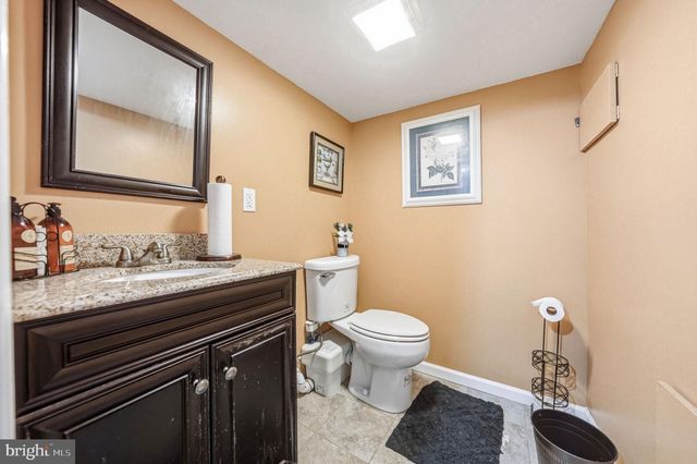305 S JOHNSTON AVE, Hamilton, NJ 08609