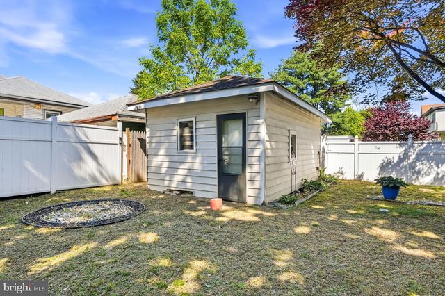 305 S JOHNSTON AVE, Hamilton, NJ 08609