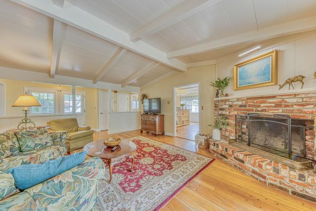 222 Encinada Drive, Salinas, CA 93901