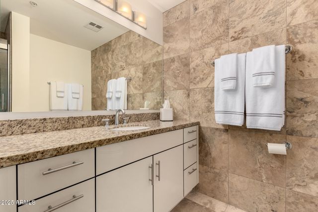 7131 E RANCHO VISTA Drive 6010, Scottsdale, AZ 85251