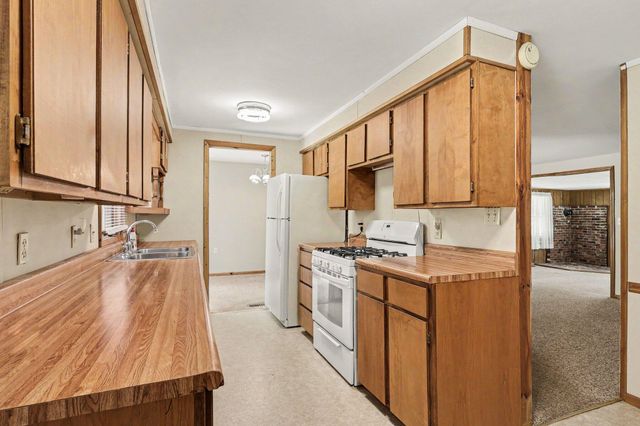 3599 S Maple Island Road, Hesperia, MI 49421