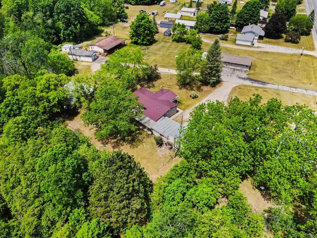 3599 S Maple Island Road, Hesperia, MI 49421