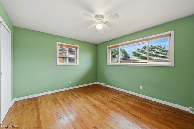 7930 Selwick Drive, Parma, OH 44129