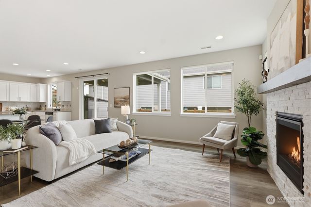 18216 137th Place SE, Renton, WA 98058
