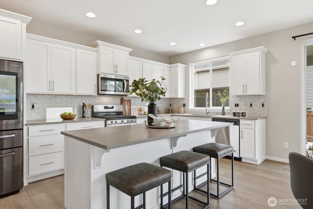 18216 137th Place SE, Renton, WA 98058