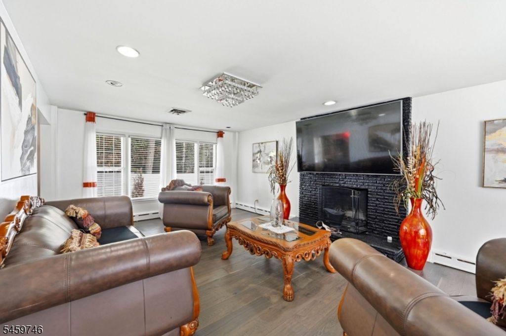314 Judges Ln, North Plainfield Boro, NJ 07063 — photo 4