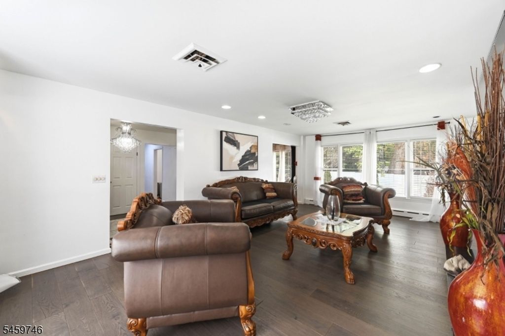 314 Judges Ln, North Plainfield Boro, NJ 07063 — photo 5