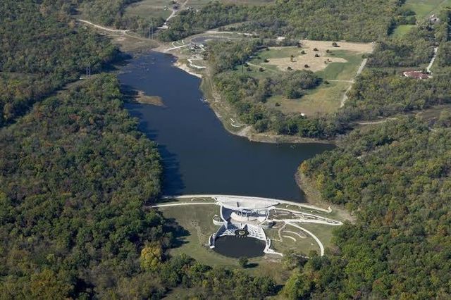 8982 Ginger Street, Lenexa, KS 66227