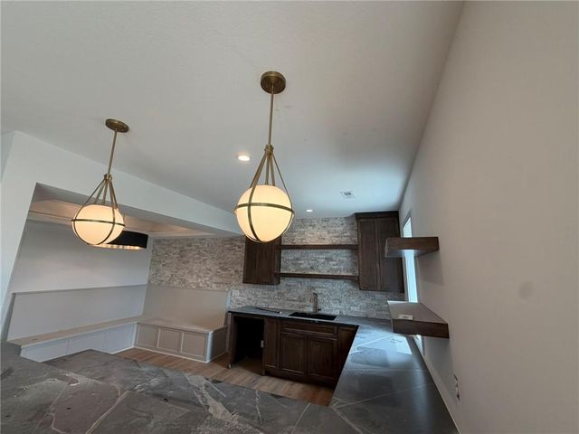 8982 Ginger Street, Lenexa, KS 66227