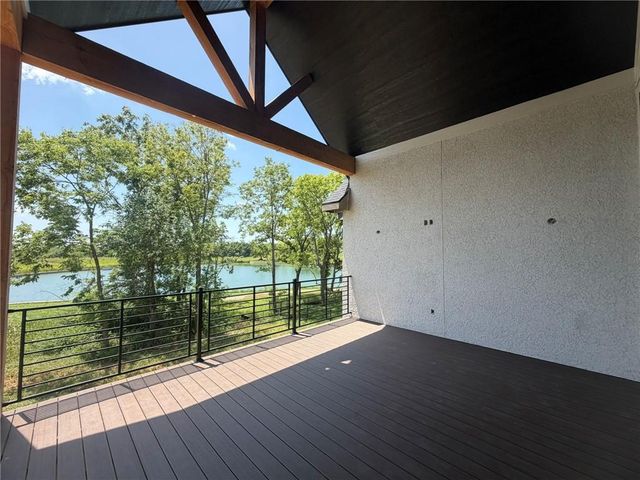 8982 Ginger Street, Lenexa, KS 66227