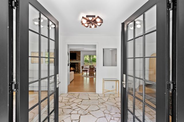 1904 Cromwell Dr, Nashville, TN 37215