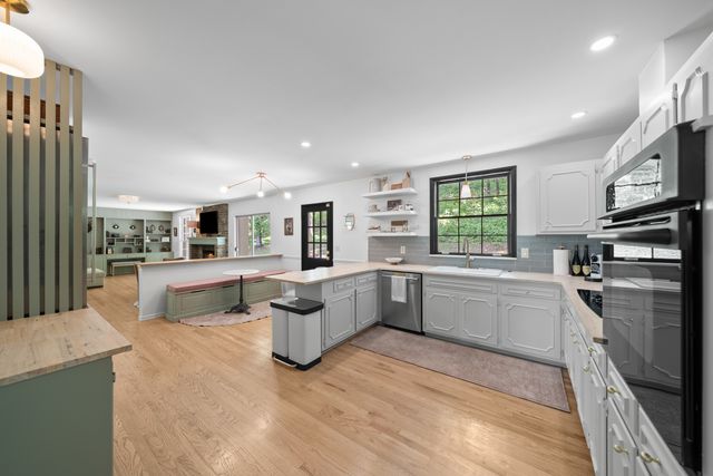 1904 Cromwell Dr, Nashville, TN 37215