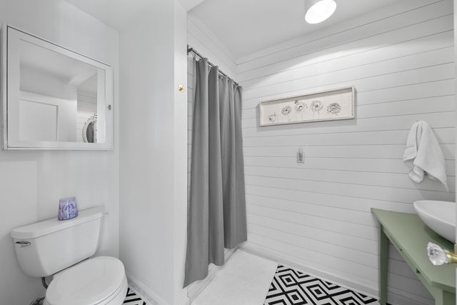 1904 Cromwell Dr, Nashville, TN 37215