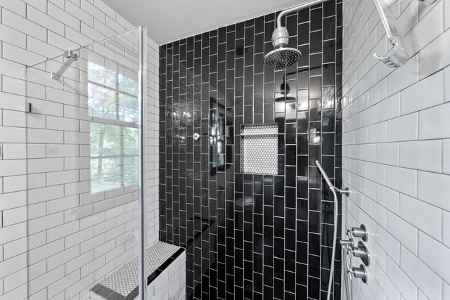 1904 Cromwell Dr, Nashville, TN 37215