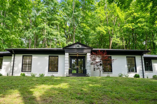 1904 Cromwell Dr, Nashville, TN 37215