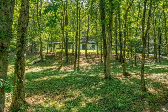 1904 Cromwell Dr, Nashville, TN 37215