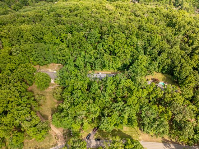 1904 Cromwell Dr, Nashville, TN 37215