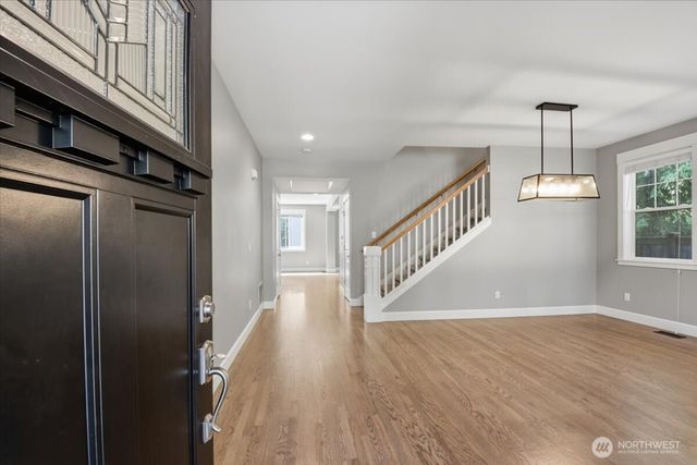 17211 NE 117th Way, Redmond, WA 98052