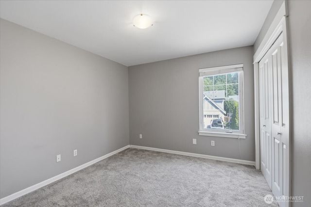 17211 NE 117th Way, Redmond, WA 98052