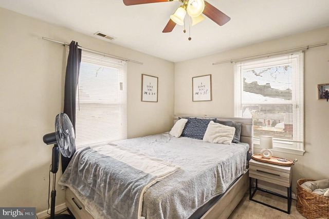 1713 GLEN CURTIS RD, Essex, MD 21221