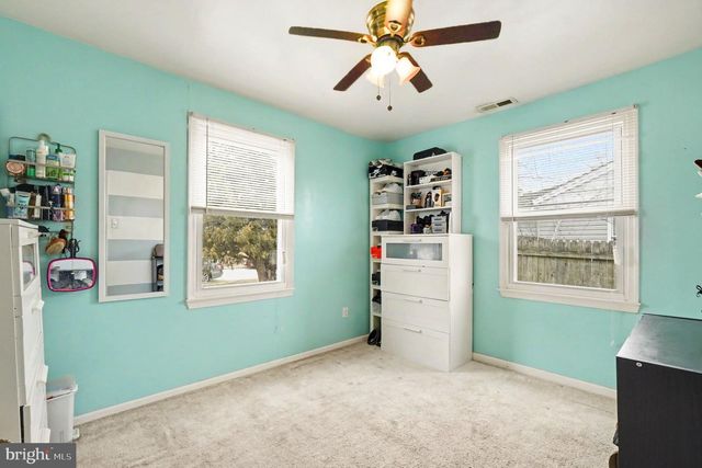 1713 GLEN CURTIS RD, Essex, MD 21221