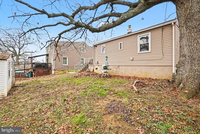 1713 GLEN CURTIS RD, Essex, MD 21221