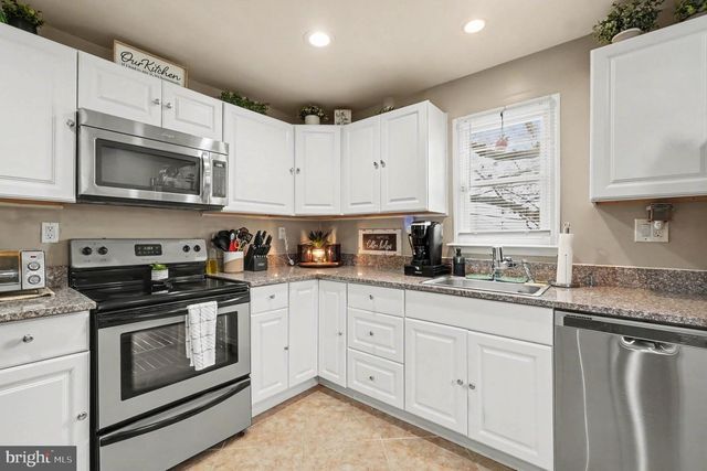 1713 GLEN CURTIS RD, Essex, MD 21221