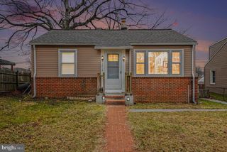 1713 GLEN CURTIS RD, Essex, MD 21221
