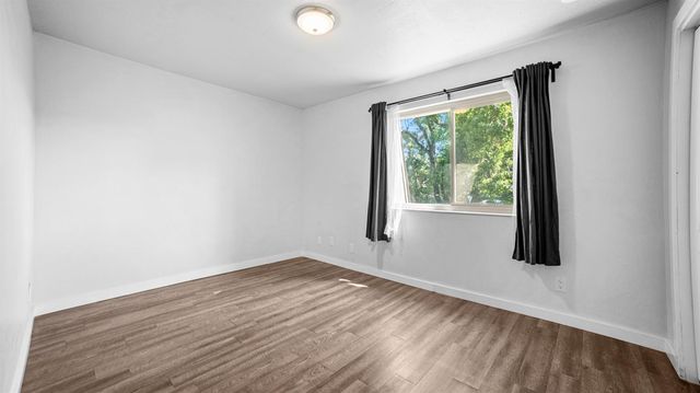 2320 W Turner Rd, Lodi, CA 95242