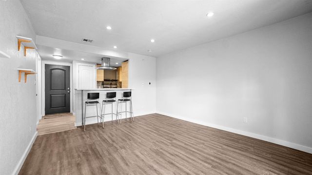 2320 W Turner Rd, Lodi, CA 95242