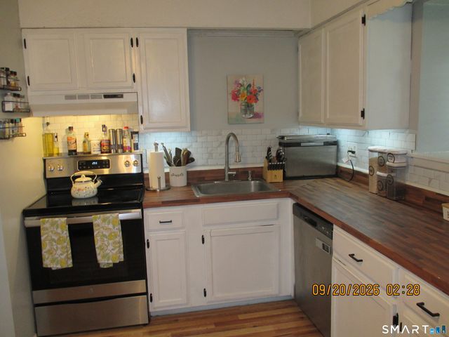 84 Kent Court 84, Meriden, CT 06450