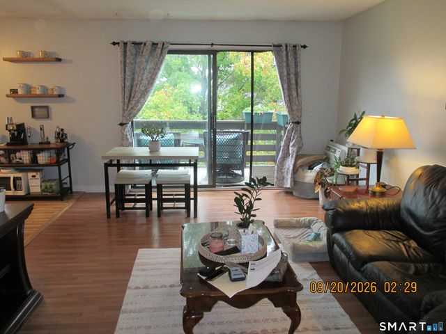 84 Kent Court 84, Meriden, CT 06450