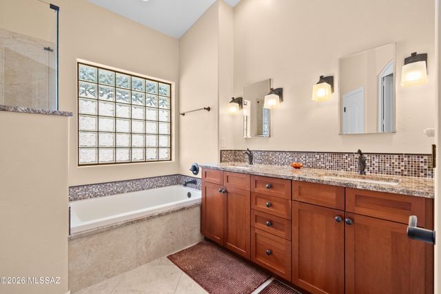 5305 N Spring View Drive, Tucson, AZ 85749