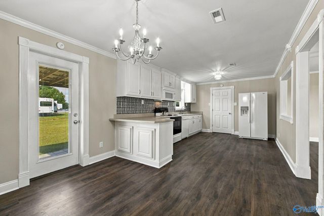 17133 Ferry Road, Athens, AL 35611