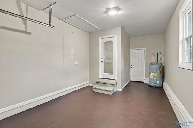 17133 Ferry Road, Athens, AL 35611