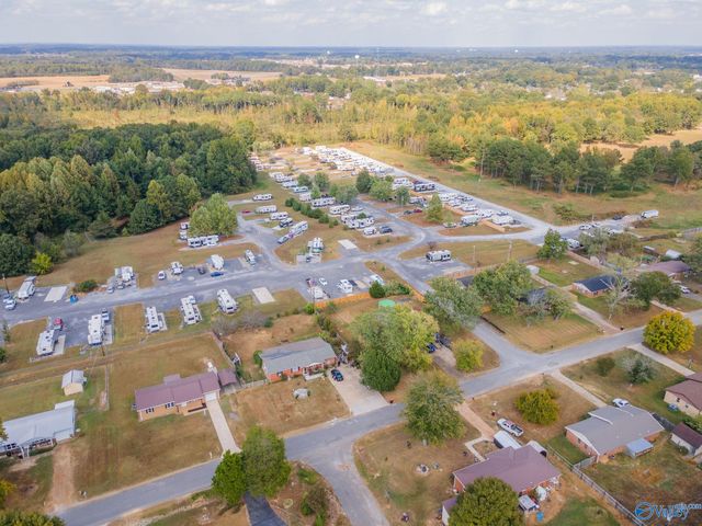17133 Ferry Road, Athens, AL 35611