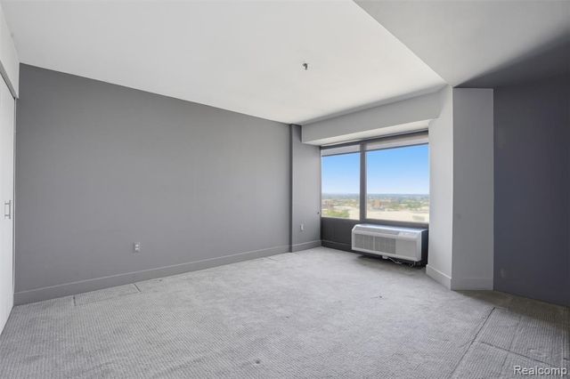 300 Riverfront 24D, Detroit, MI 48226
