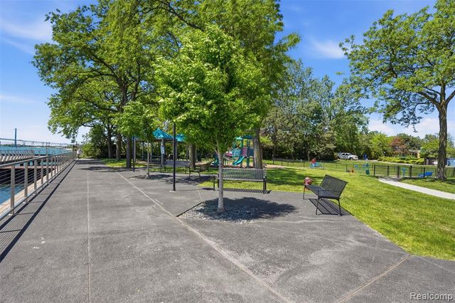 300 Riverfront 24D, Detroit, MI 48226