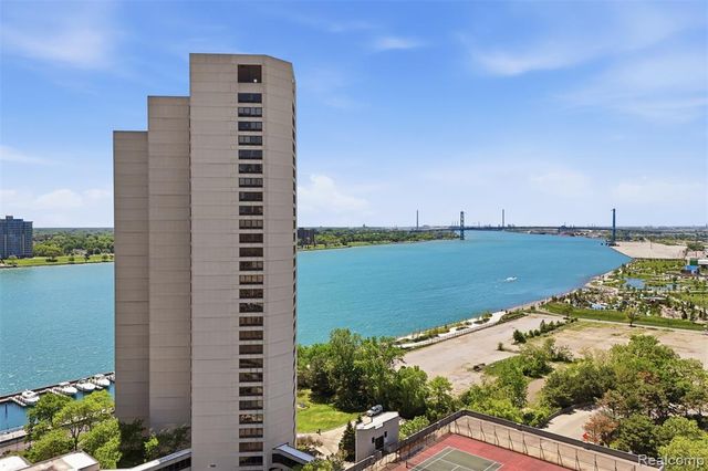 300 Riverfront 24D, Detroit, MI 48226