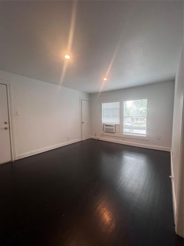 605 Enid Street, Houston, TX 77009