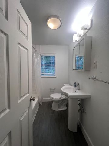 605 Enid Street, Houston, TX 77009