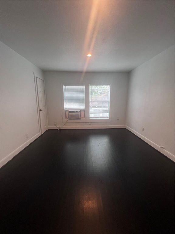 605 Enid Street, Houston, TX 77009